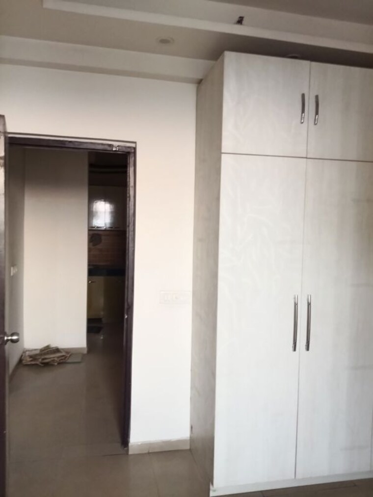Room, mahagun-my-woods 2.5 Bedroom 1110 Sq.Ft. Apartment In Sector 16c Greater Noida Greater Noida 10363612