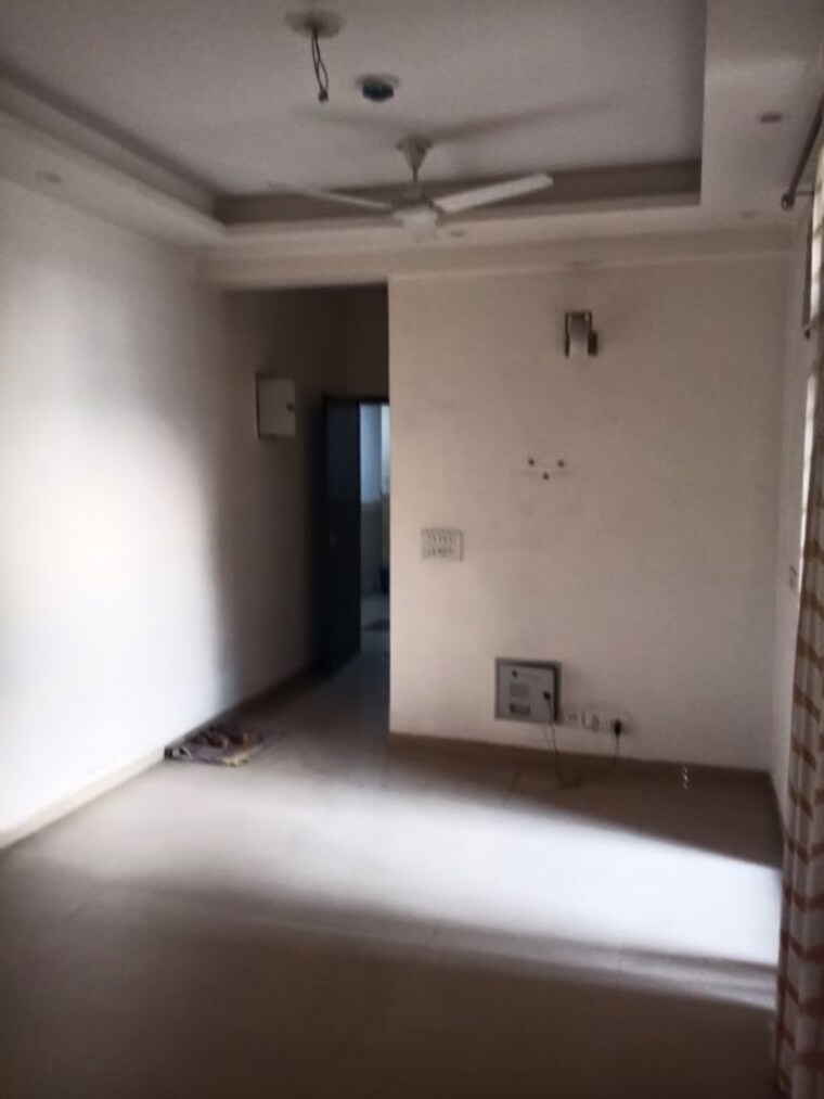 Room, mahagun-my-woods 2.5 Bedroom 1110 Sq.Ft. Apartment In Sector 16c Greater Noida Greater Noida 10363612