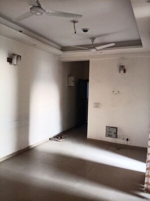 Room in 2.5 BHK Apartment at Mahagun My Woods, Sector 16c Greater Noida – for Sale