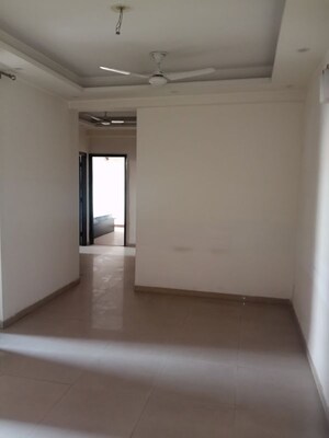 Room in 2.5 BHK Apartment at Mahagun My Woods, Sector 16c Greater Noida – for Sale
