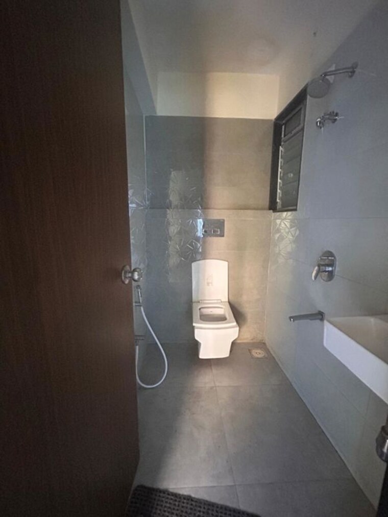 Bathroom, atlanta-santacruz-west 1.5 Bedroom 600 Sq.Ft. Apartment In Santacruz West Mumbai 10363615