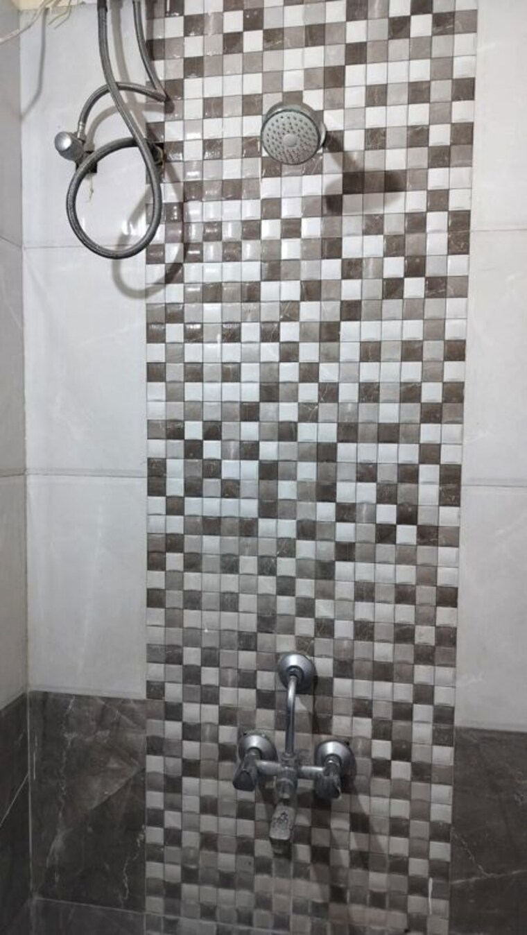 Bathroom, setpal-karishma-platinum 1 Bedroom 630 Sq.Ft. Apartment In Undri Pune 10363613