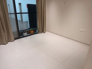 Room in 2 BHK Apartment at Kumar 47 East A, Magarpatta City – for Sale