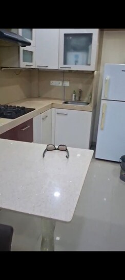 2 BHK Apartment For Rent in Juhu Jivan