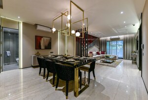 Gym in 4 BHK Apartment at Kalpataru One, Lower Parel – for Sale