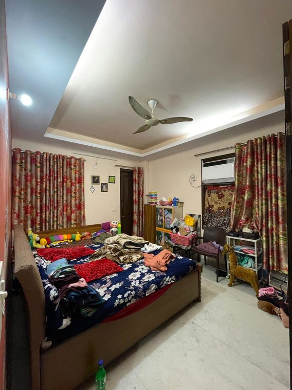 3 BHK Builder Floor For Sale in Shakti Nagar
