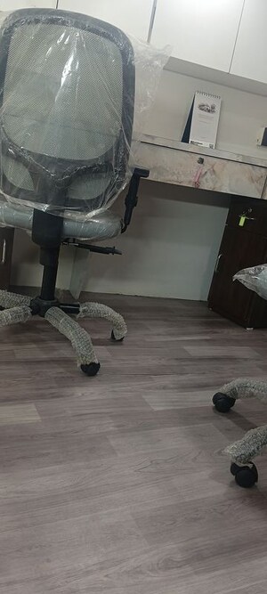 Common Area in  Office Space at Rustomjee Eaze Zone Mall, Malad West – for Rent