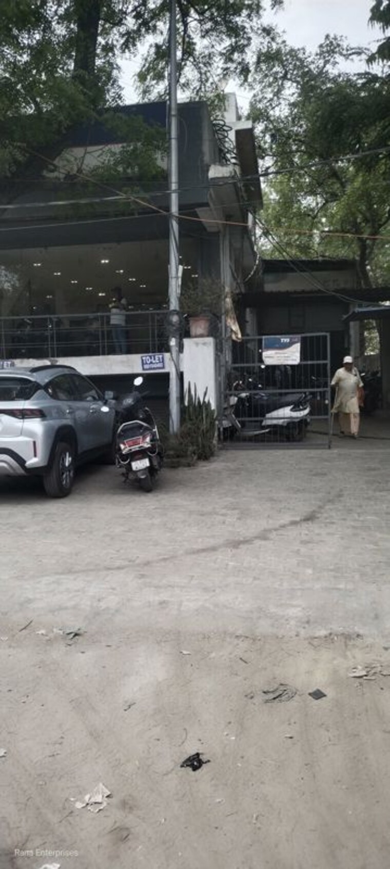  Parking, palam vihar extension Commercial Showroom 3600 Sq.Ft. In Palam Vihar Extension Gurgaon 10363686