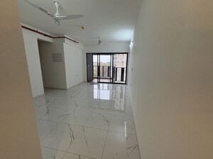 Room in 3 BHK Apartment at Mahanuraj CHS, Aundh – for Rent