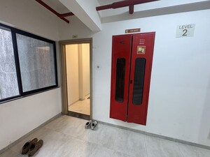 Room in 3 BHK Apartment at Mahanuraj CHS, Aundh – for Rent