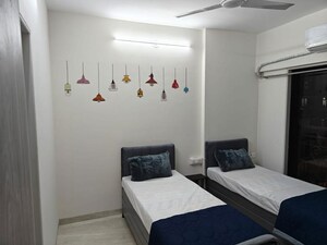 Team Area in 1.5 BHK Apartment at Chandiwala Pearl Heaven, Andheri East – for Rent