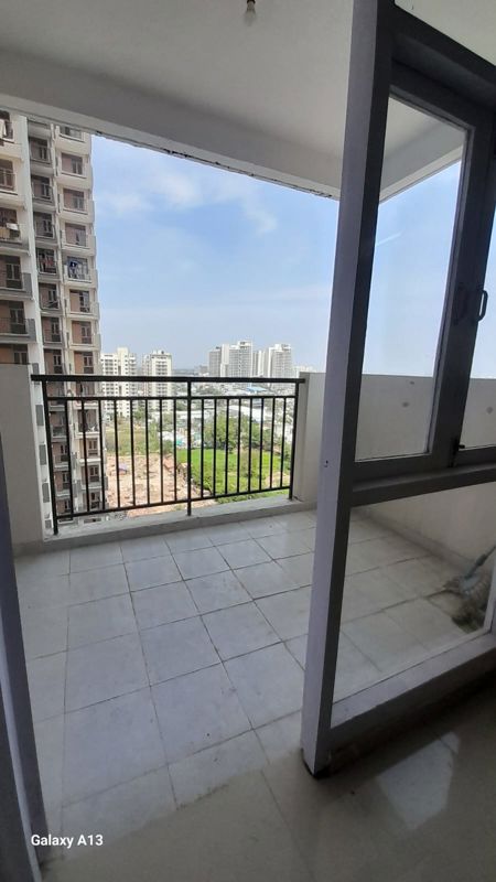 2 BHK 671 Sq.Ft. Apartment in Pareena Om Apartments