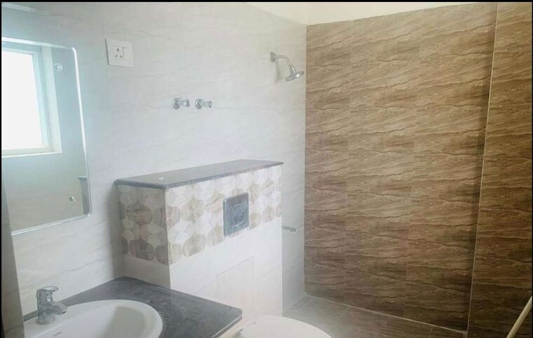 Bathroom, nk-sharma-savitry-greens 3 Bedroom 1500 Sq.Ft. Apartment In Lohgarh Zirakpur 10363752