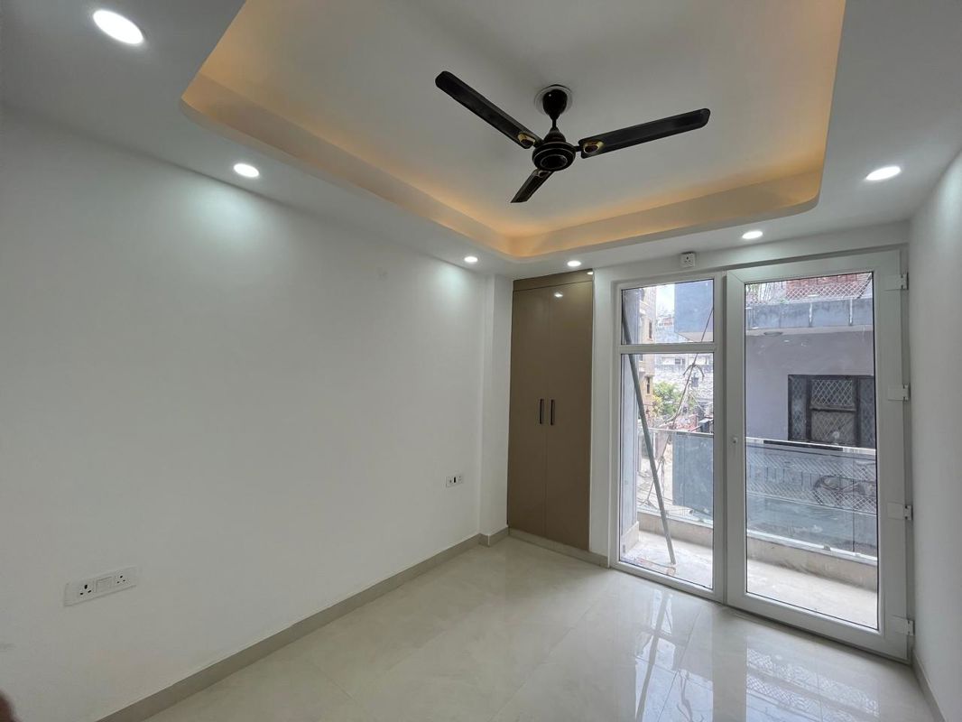 2 BHK Apartment For Rent in Saket