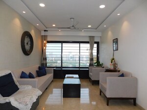 Team Area in 3 BHK Apartment at Godrej Platinum Mumbai, Vikhroli East – for Rent
