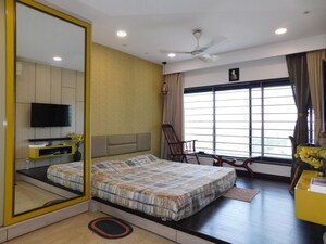Bedroom in 3 BHK Apartment at Godrej Platinum Mumbai, Vikhroli East – for Rent