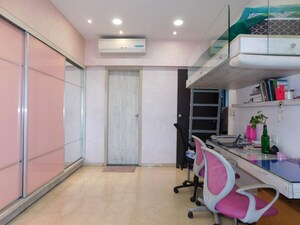 Team Area in 3 BHK Apartment at Godrej Platinum Mumbai, Vikhroli East – for Rent