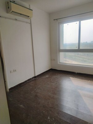 Room in 3 BHK Apartment at Mapsko Mount Ville, Sector 79 – for Rent
