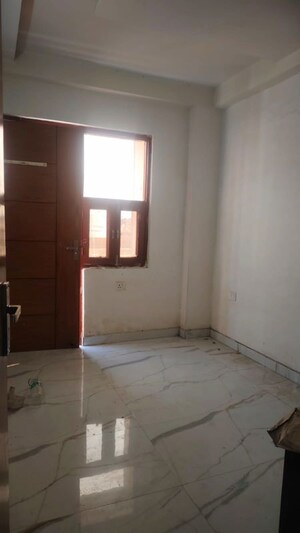 Room in 4 BHK Apartment at Ved Homes, Rajendra Nagar – for Rent