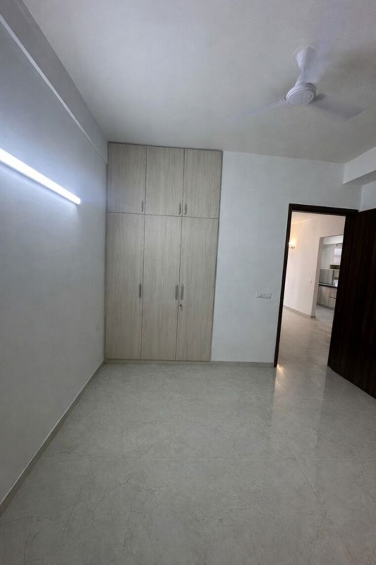 Room, zara-aavaas 2 Bedroom 900 Sq.Ft. Apartment In Sector 104 Gurgaon 10363777