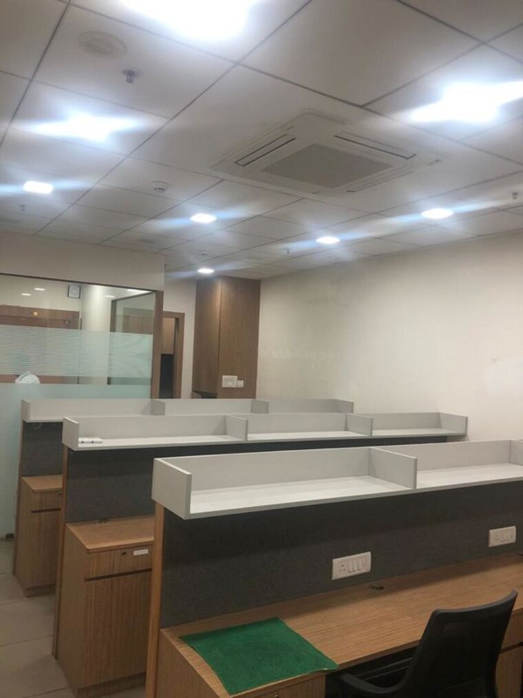 Team Area, seepz Commercial Office Space 700 Sq.Ft. In Seepz Mumbai 10363782