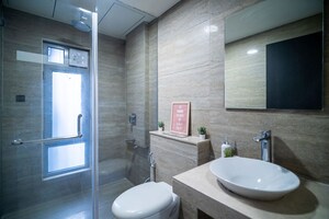 Bathroom in 3 BHK Apartment at Oberoi Realty Esquire, Goregaon East – for Sale