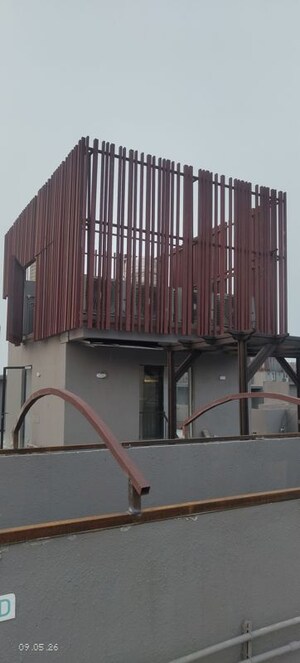 Terrace in 3 BHK Builder Floor at Smart World Orchard, Sector 61 – for Sale
