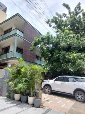 4 BHK Builder Floor – Exterior View View at Sushant Lok I - for Rent