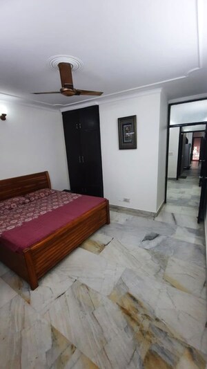 Bedroom in 2 BHK Builder Floor at Dayanand Colony – for Rent