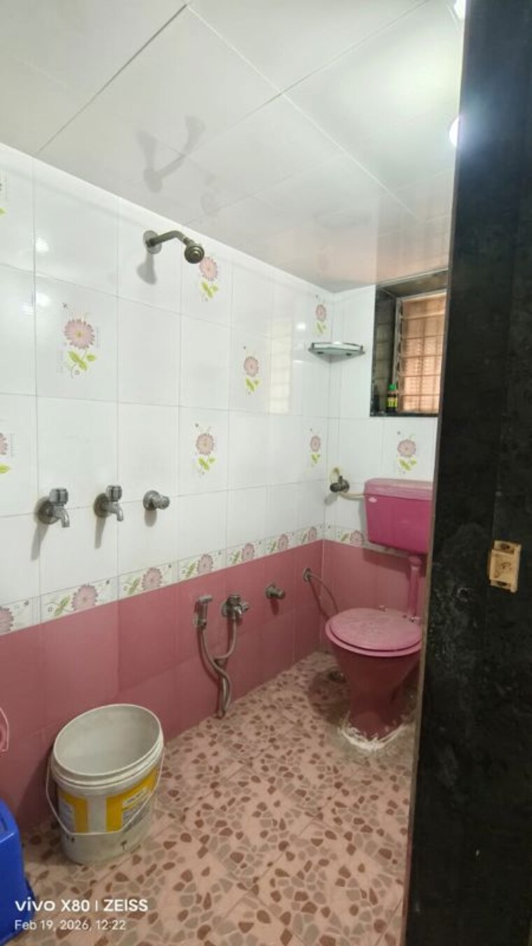 Bathroom, navapada 1 Bedroom 620 Sq.Ft. Apartment In Navapada Thane 10363809