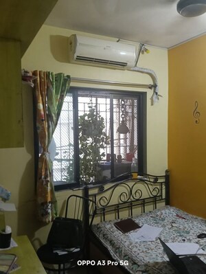 Bedroom in 2 BHK Apartment at Raunak Unnathi Woods Phase 4 And 5, Ghodbunder Road – for Rent