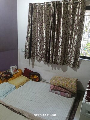 Room in 2 BHK Apartment at Raunak Unnathi Woods Phase 4 And 5, Ghodbunder Road – for Rent