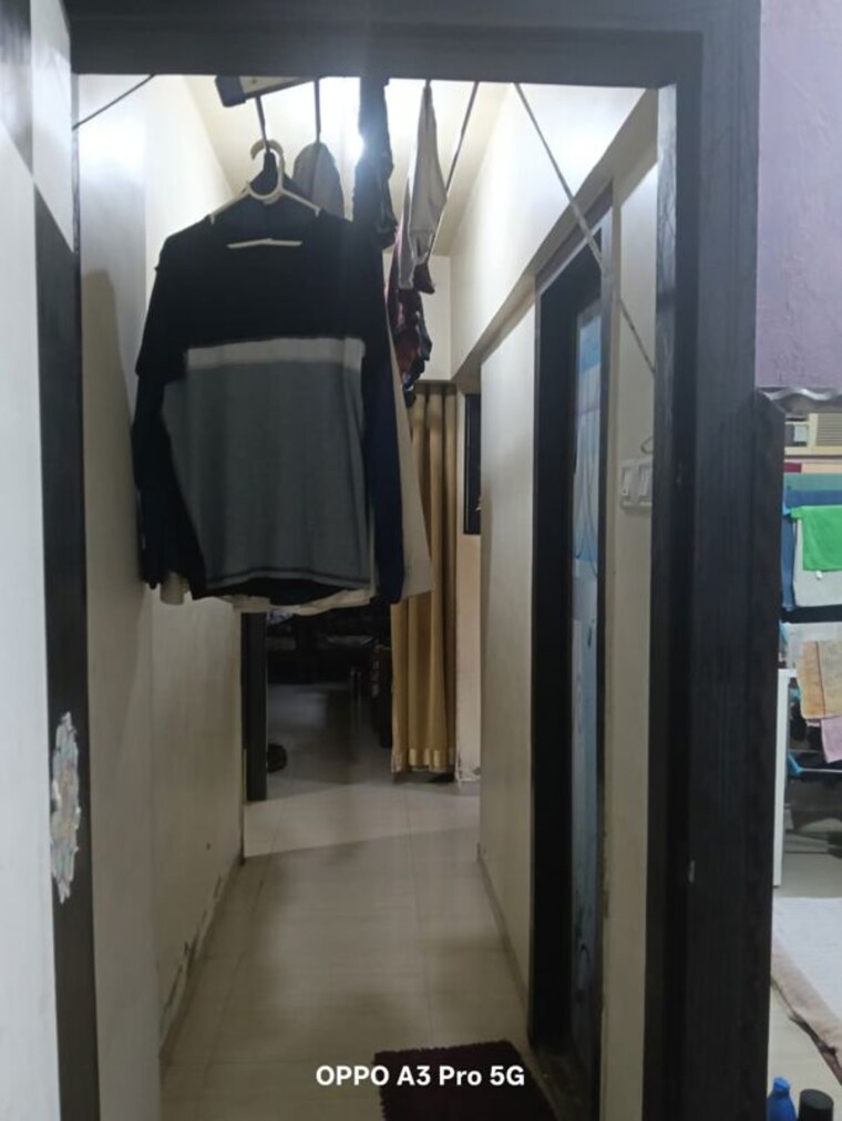 Bathroom, raunak-unnathi-woods-phase-4-and-5 2 Bedroom 550 Sq.Ft. Apartment In Ghodbunder Road Thane 10363808