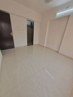 Bedroom in 2 BHK Apartment at Ikebana, Matunga East – for Rent