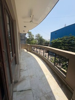 3 BHK Builder Floor For Rent in South City 1