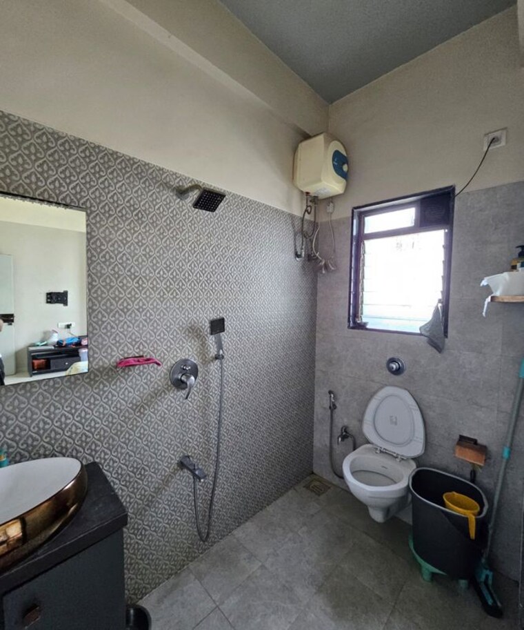 Bathroom, sanghvi-aaditya-elegance 3 Bedroom 1400 Sq.Ft. Apartment In Matunga West Mumbai 10363820