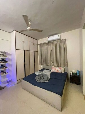 Bedroom in 3 BHK Apartment at Ikebana, Matunga East – for Rent