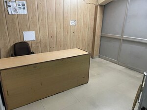 Room in  Office Space at Lajpat Nagar ii – for Rent