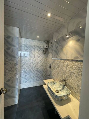 Bathroom in 2 BHK Apartment at Laxmi Niwas Dadar East, Dadar East – for Rent