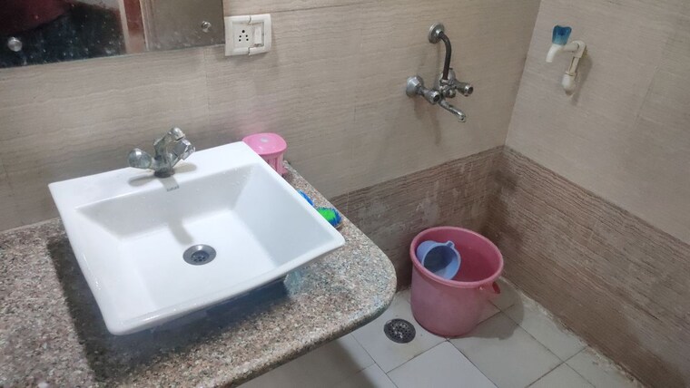 Bathroom, dynamic-gulmohar 3 Bedroom 1350 Sq.Ft. Apartment In Tajganj Agra 10363839
