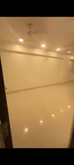 Room in 2 BHK Apartment at Amber Kutir CHS, Dadar West – for Rent