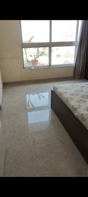 Room in 2 BHK Apartment at GBD Realty Siddhi Vinayak Grandeur, Prabhadevi – for Rent