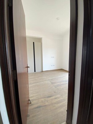 Room in 3 BHK Builder Floor at Ace Palm Floors, Sector 89 – for Rent