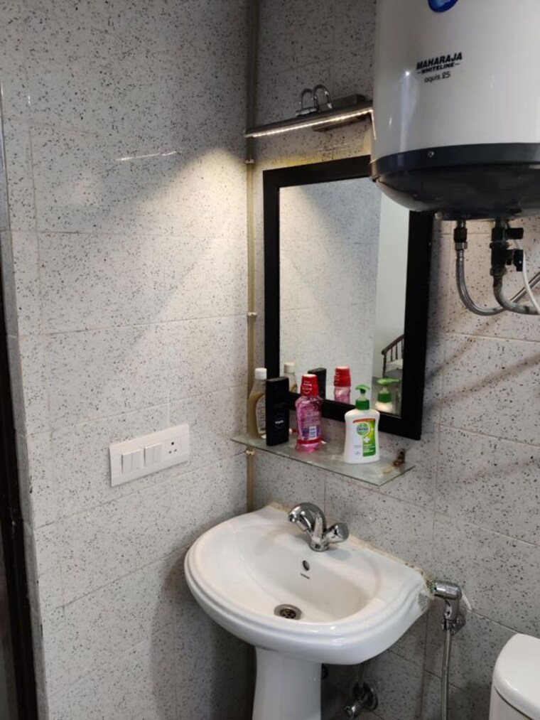 Bathroom, logix-blossom-zest 1 RK 494 Sq.Ft. Apartment In Sector 143 Noida 10363877