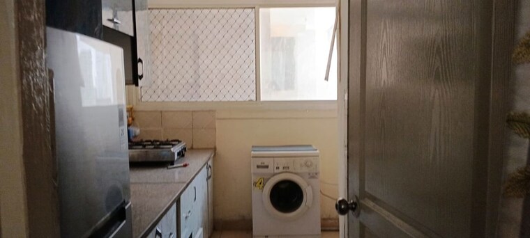 Bathroom, logix-blossom-zest 2 Bedroom 1040 Sq.Ft. Apartment In Sector 143 Noida 10363891