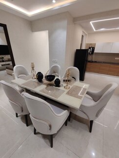 4 BHK + Pooja Room,Servant Room,Extra Room Apartment For Rent in Sector 10A