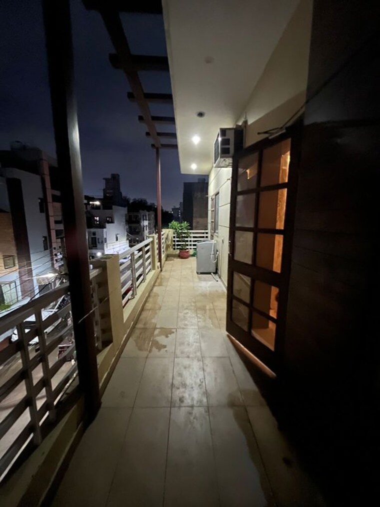 Balcony, sector 56 4 Bedroom 2500 Sq.Ft. Builder Floor In Sector 56 Gurgaon 10363919