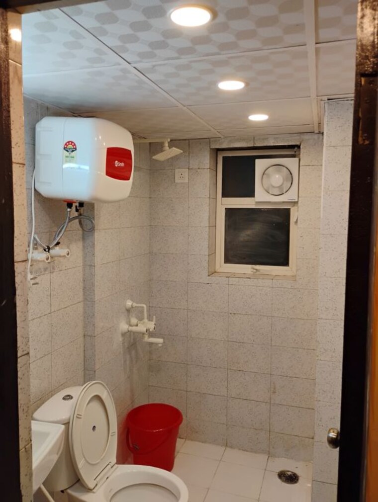 Bathroom, logix-blossom-zest 1 RK 494 Sq.Ft. Apartment In Sector 143 Noida 10363920