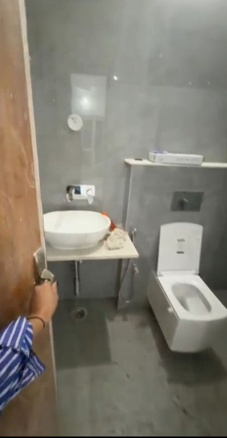 Bathroom, juggaur 3 Bedroom 1760 Sq.Ft. Builder Floor In Juggaur Lucknow 10363911