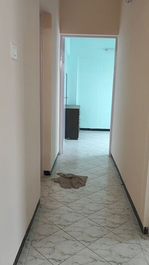 Room in 3 BHK Apartment at Jain Eisha Pearl, Kondhwa – for Rent